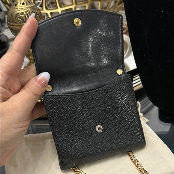 Chanel Black Caviar Timeless 'CC' Compact bi-fold Wallet on Chain - Picture 7 of 11